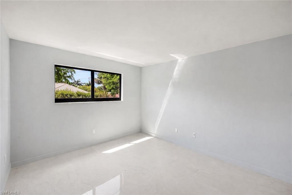 HIDDEN LAKE VILLAS - Residential