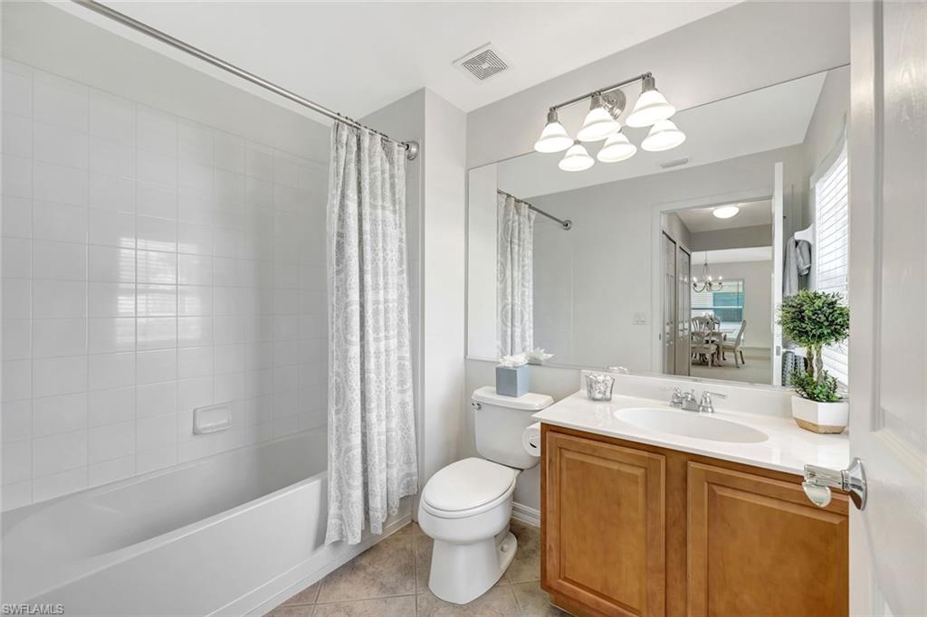 SABAL POINTE - Residential