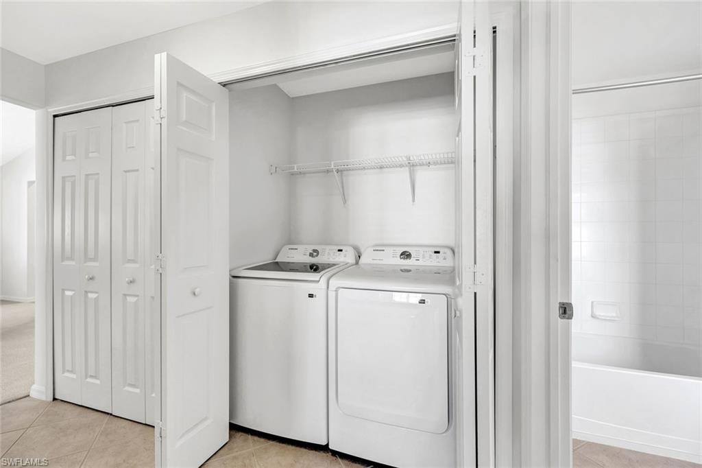 SABAL POINTE - Residential