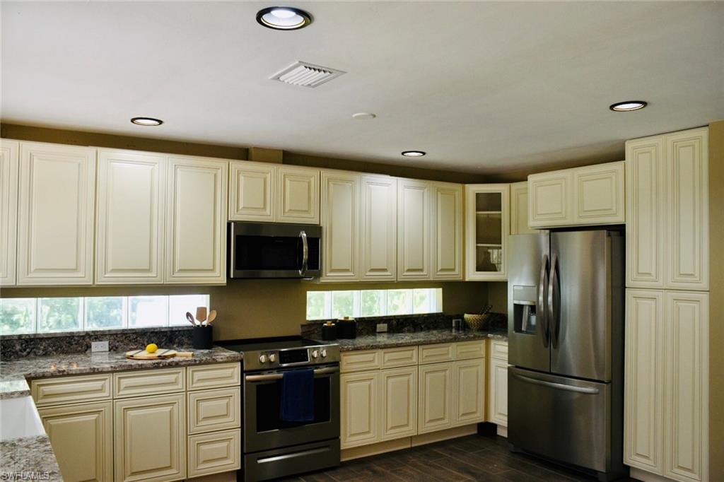 HIGHLAND PINES ESTATES - Residential