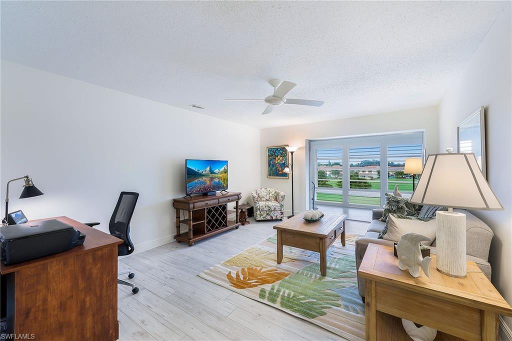 VISTA PALMS - Residential