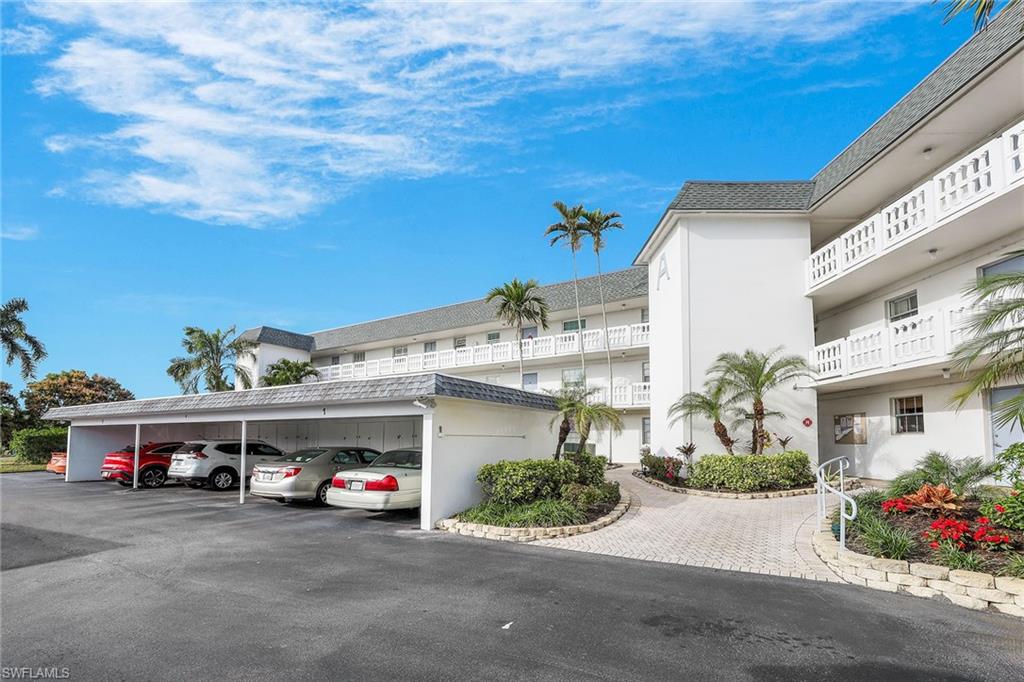 VISTA PALMS - Residential