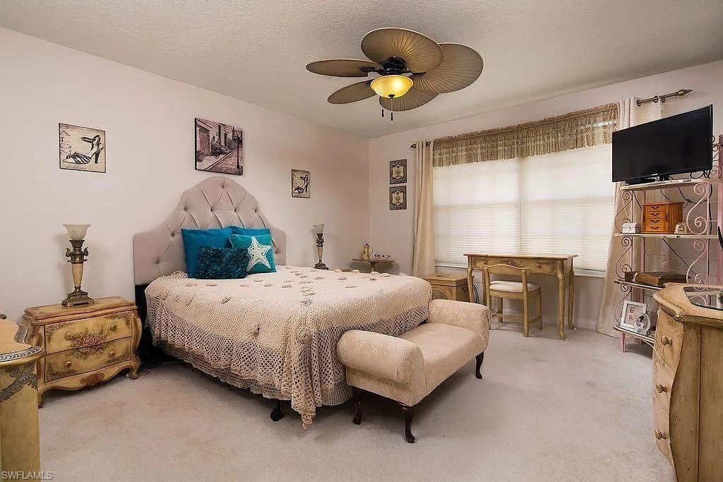 ISLAND WALK - Residential Lease