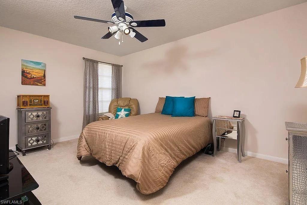 ISLAND WALK - Residential Lease