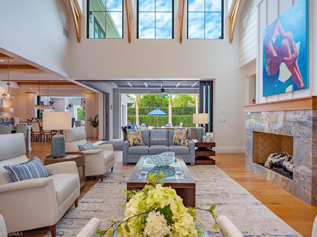 MOORINGS - Residential