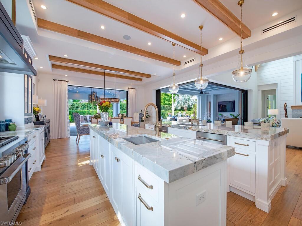 MOORINGS - Residential