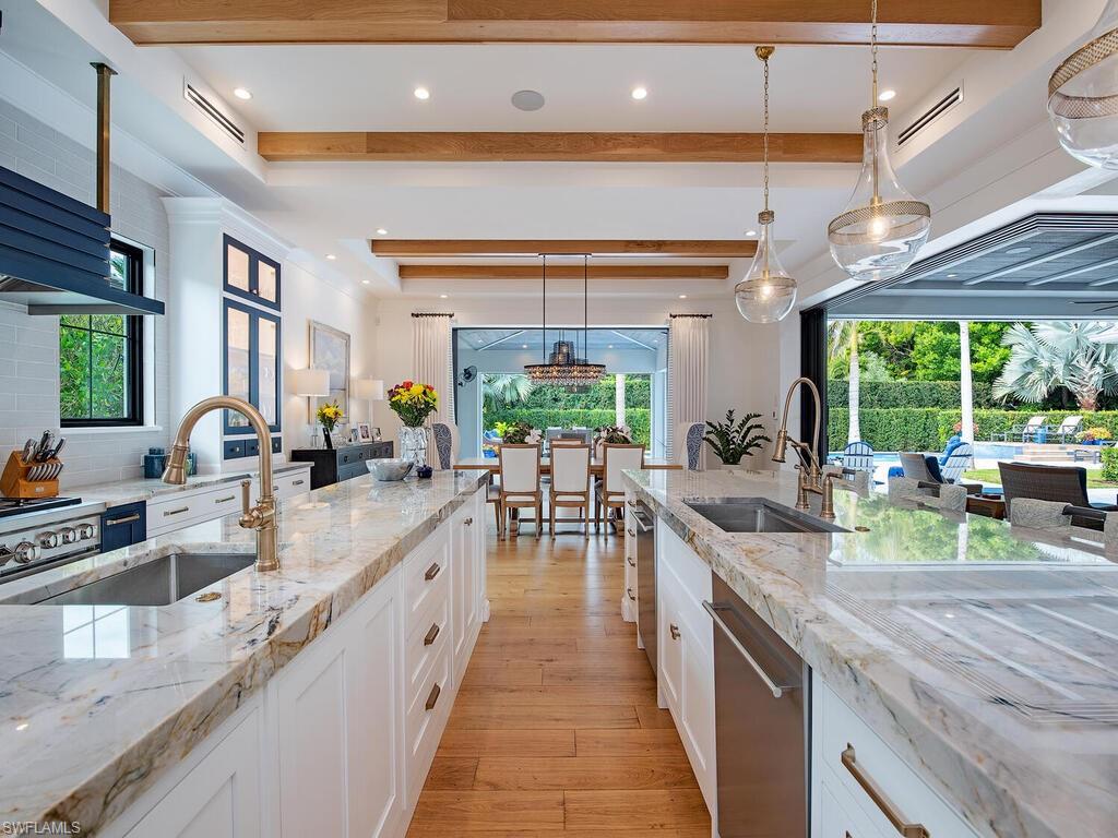 MOORINGS - Residential