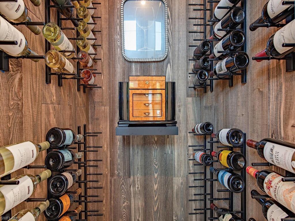 MOORINGS - Residential