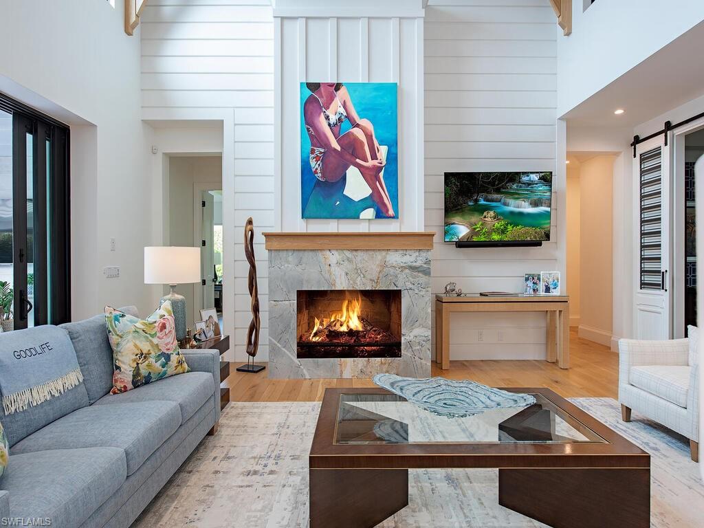 MOORINGS - Residential