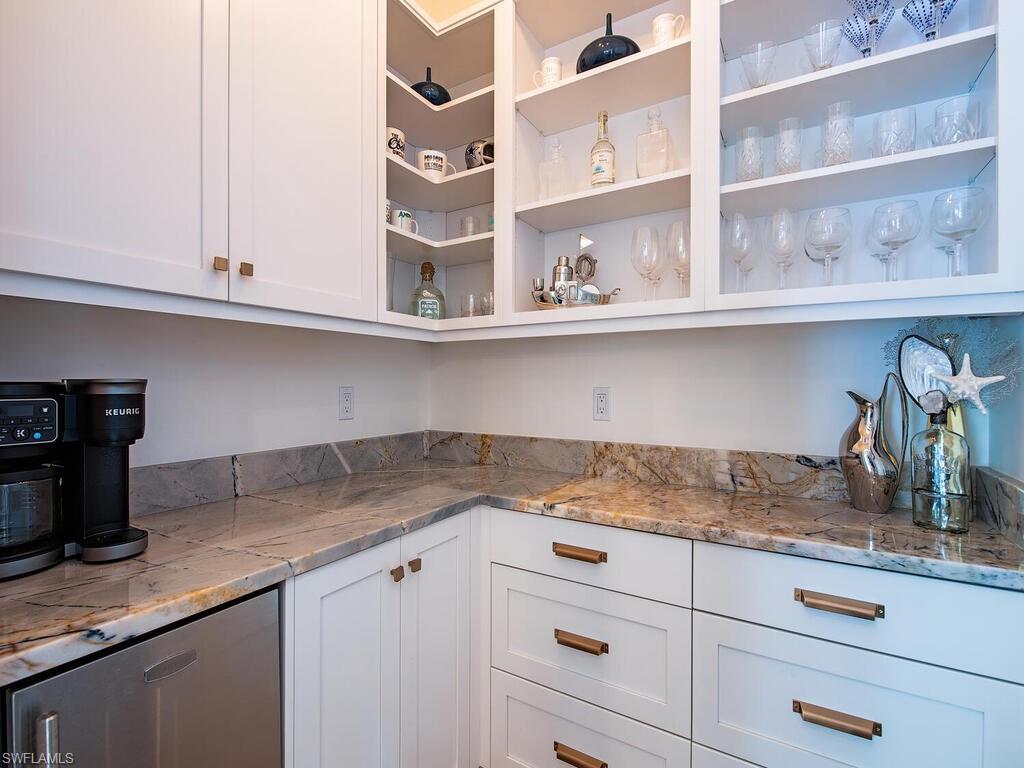 MOORINGS - Residential