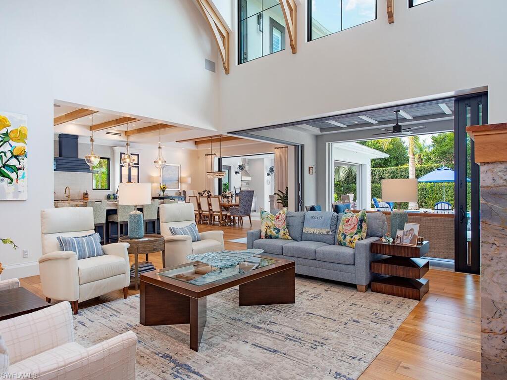 MOORINGS - Residential