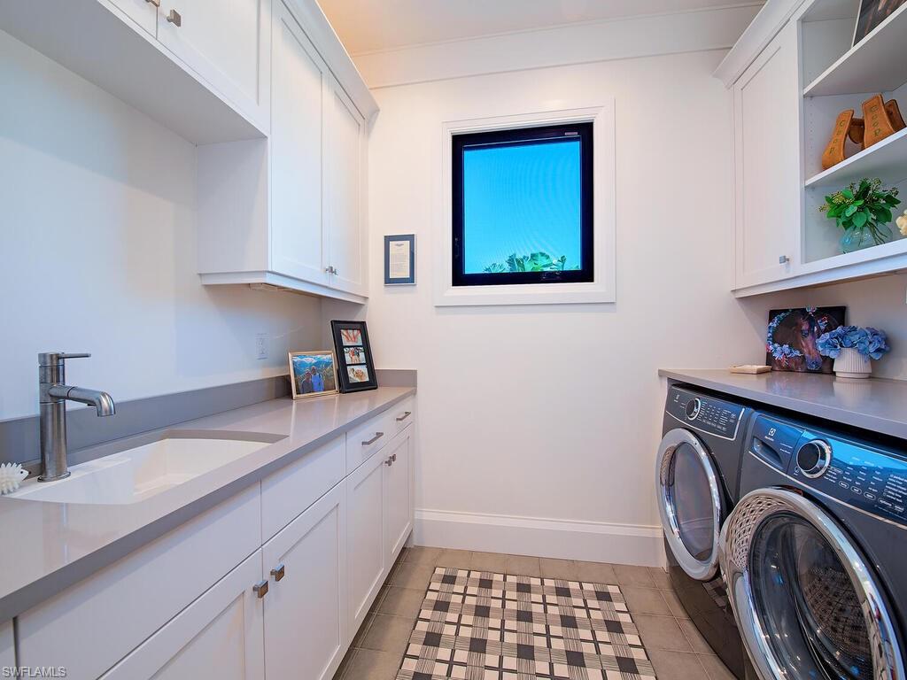 MOORINGS - Residential