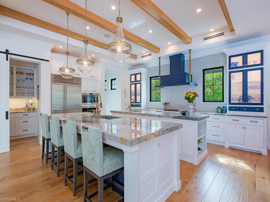 MOORINGS - Residential