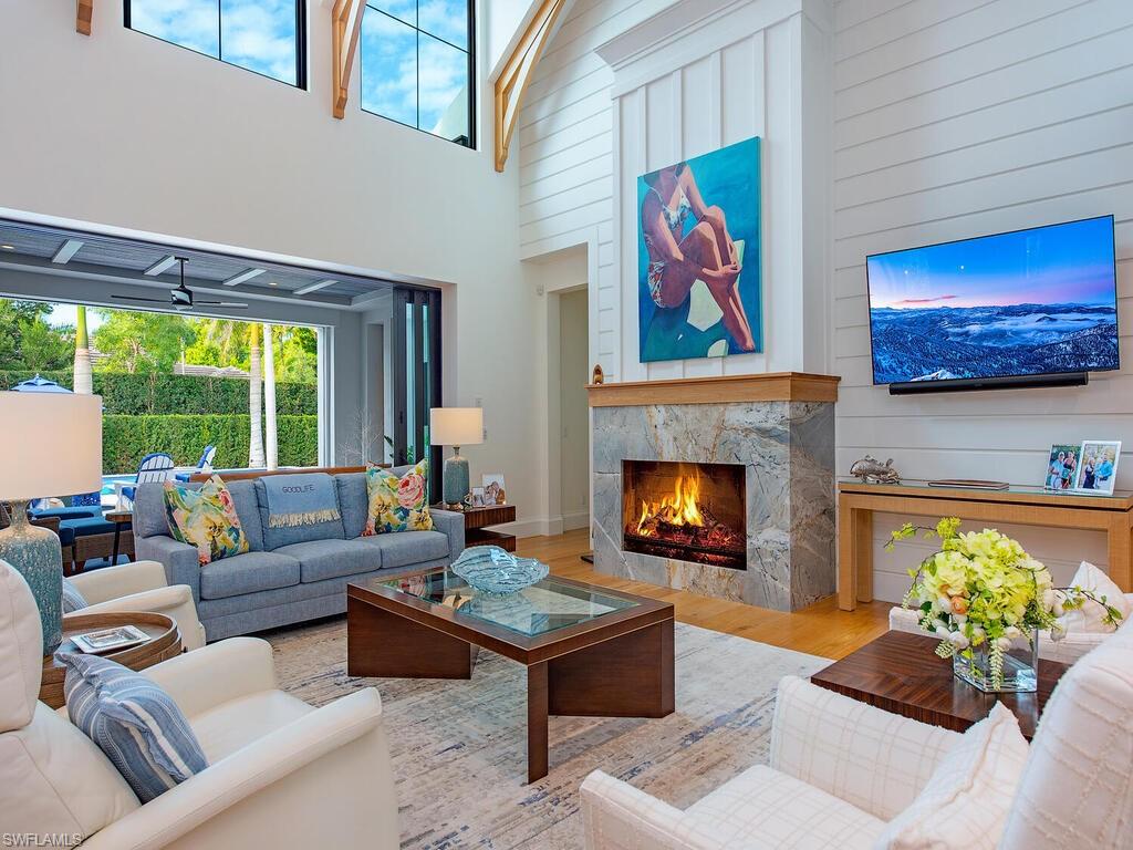 MOORINGS - Residential