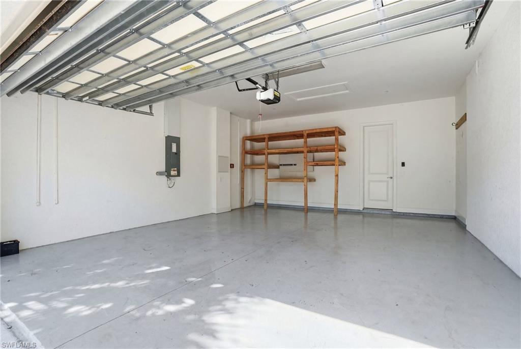 PEBBLE POINTE - Residential