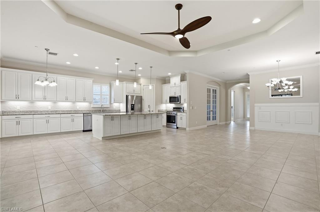 PEBBLE POINTE - Residential