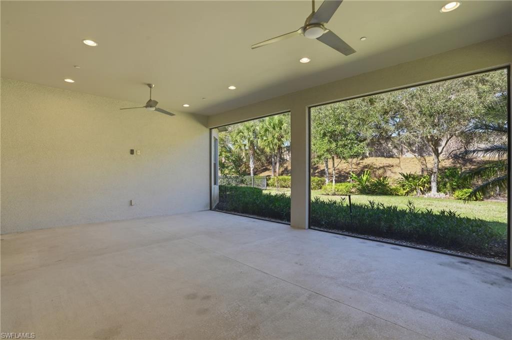 PEBBLE POINTE - Residential