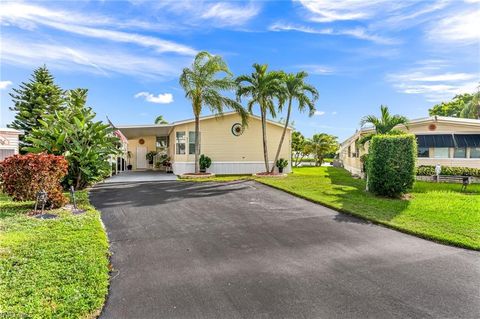 A home in NAPLES