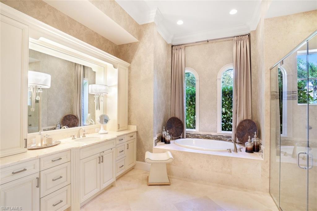 ISLA DEL SOL - Residential