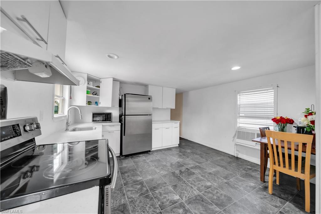 SUNCOAST ESTATES UNREC - Residential