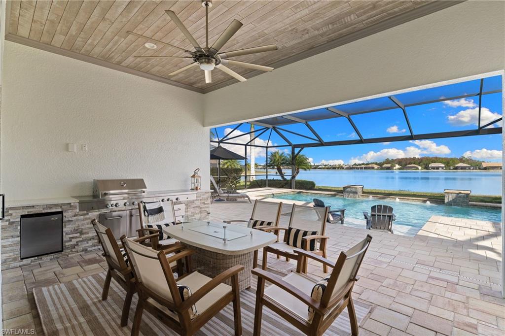 CORKSCREW SHORES - Residential