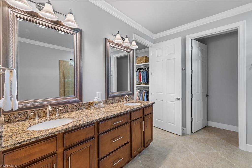 CORKSCREW SHORES - Residential