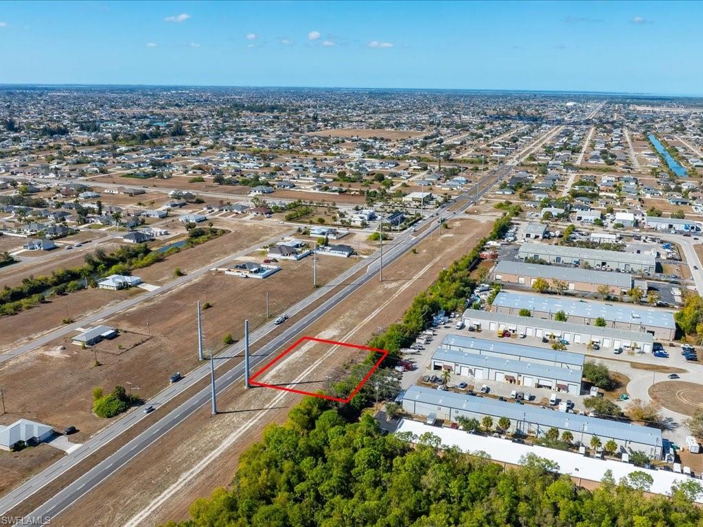 CAPE CORAL - Land