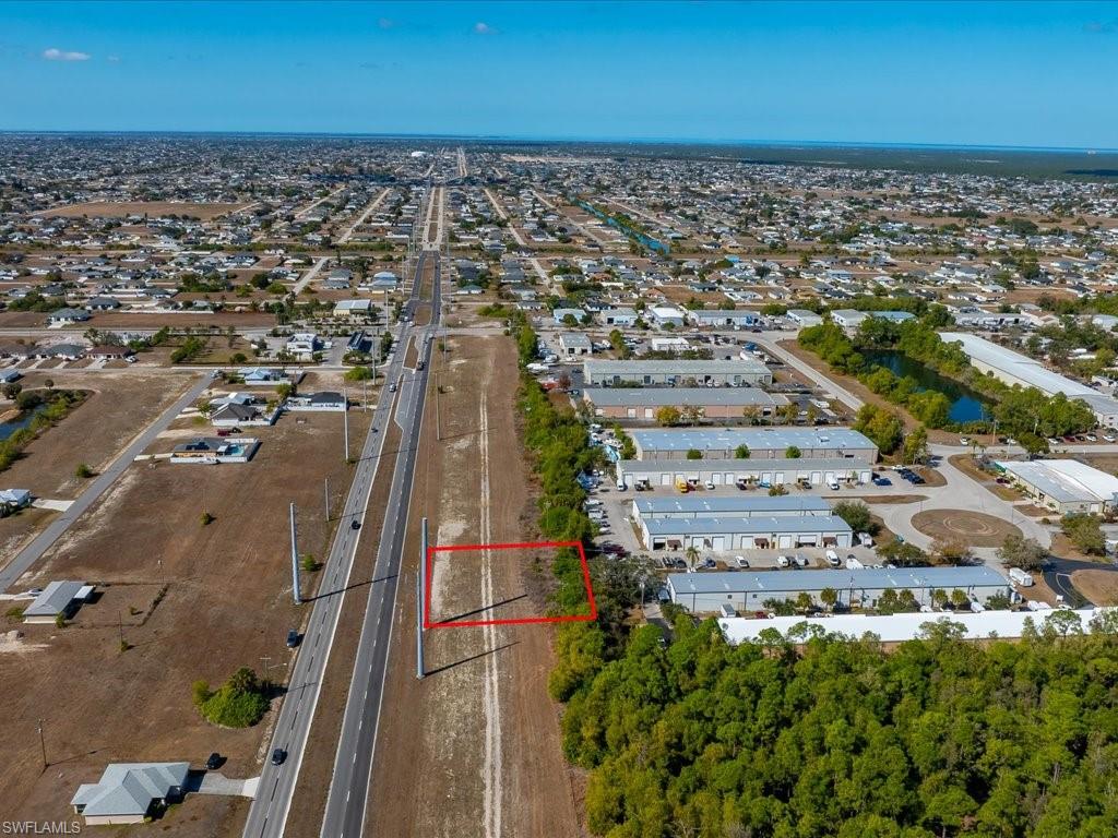CAPE CORAL - Land