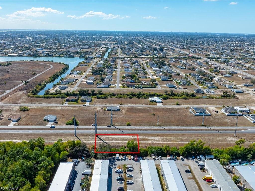 CAPE CORAL - Land