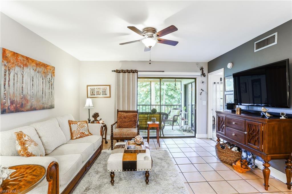 COURTYARD AT KINGS LAKE - Residential