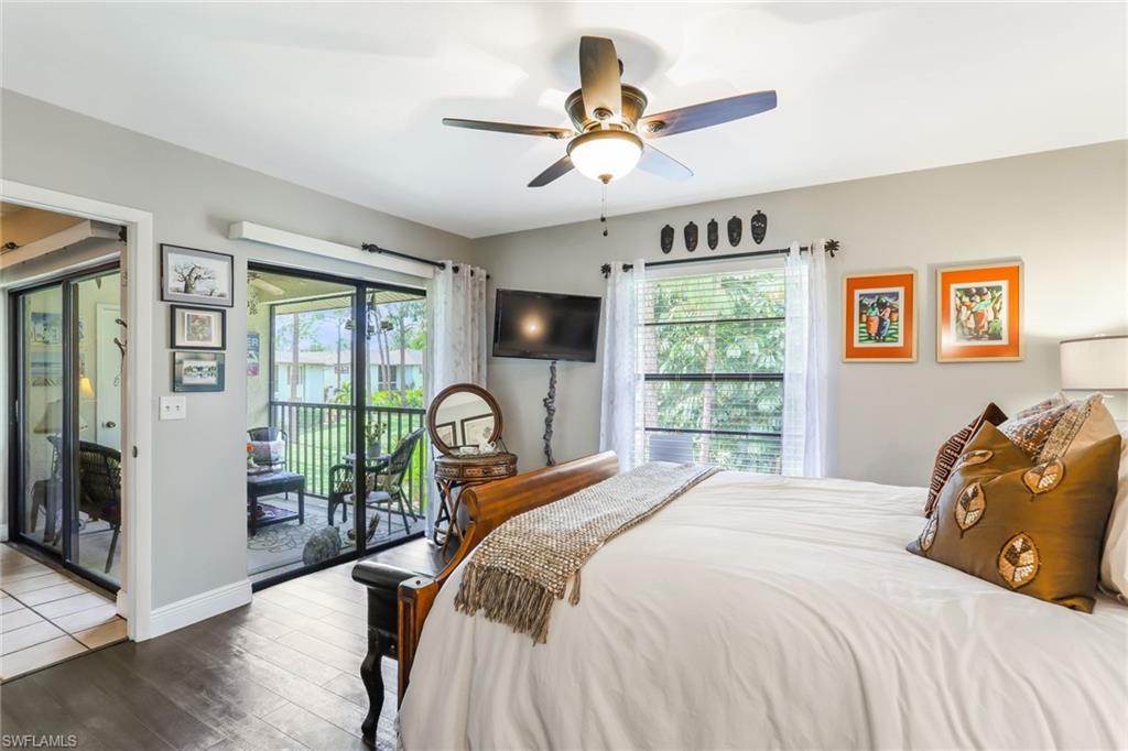 COURTYARD AT KINGS LAKE - Residential