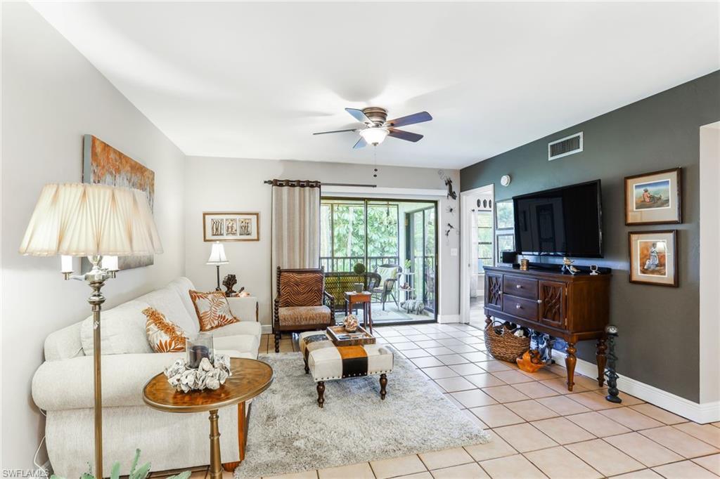 COURTYARD AT KINGS LAKE - Residential