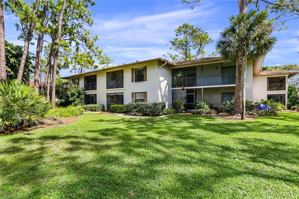 COURTYARD AT KINGS LAKE - Residential
