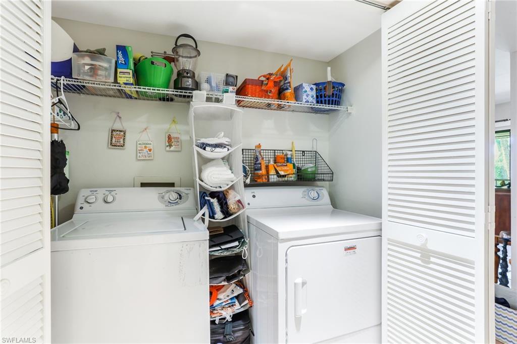 COURTYARD AT KINGS LAKE - Residential