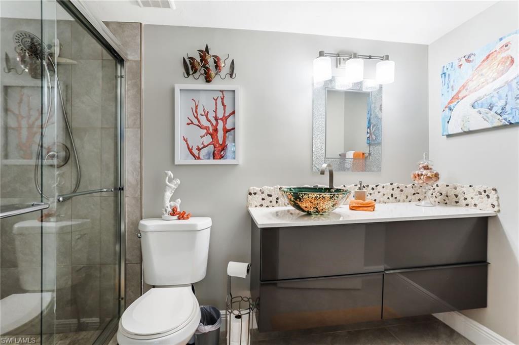 COURTYARD AT KINGS LAKE - Residential