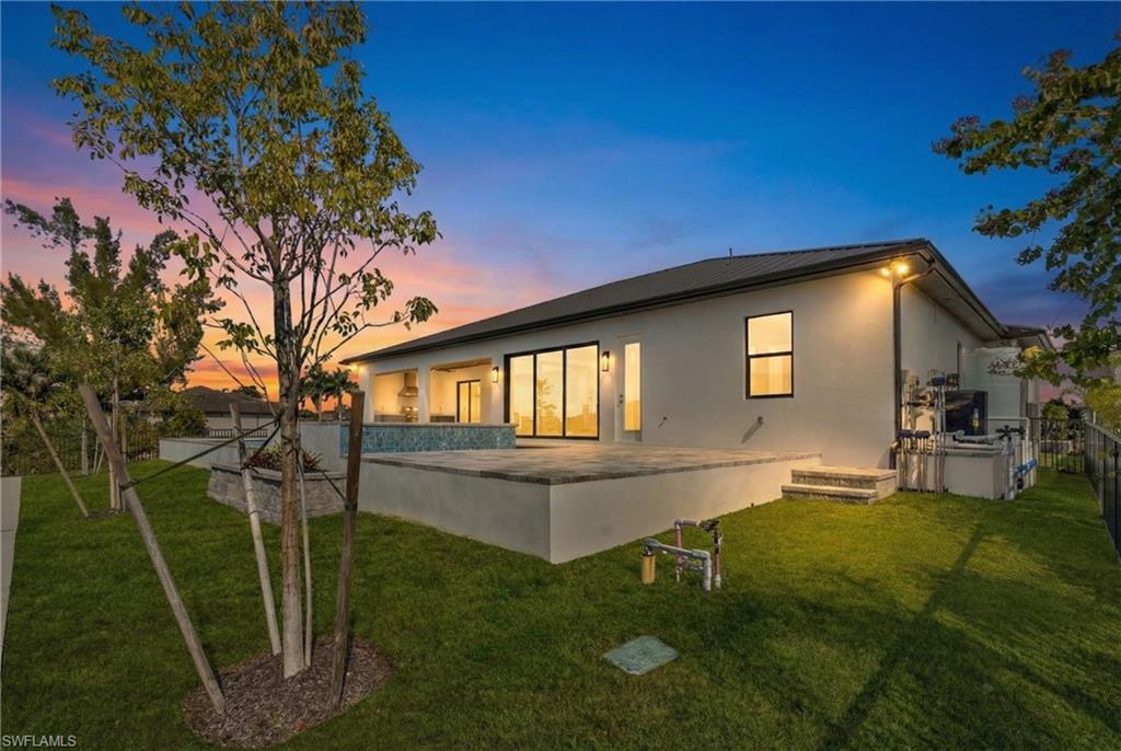 CAPE CORAL - Residential