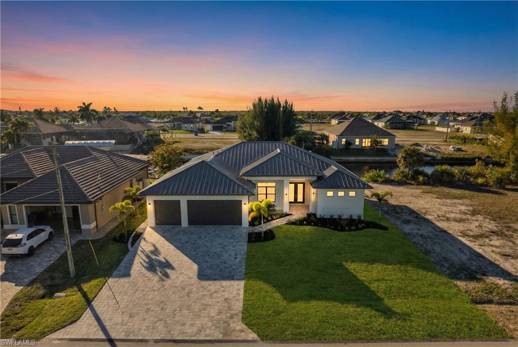 CAPE CORAL - Residential