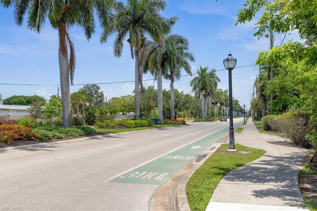 OAK RIDGE MANOR - Commercial Sale