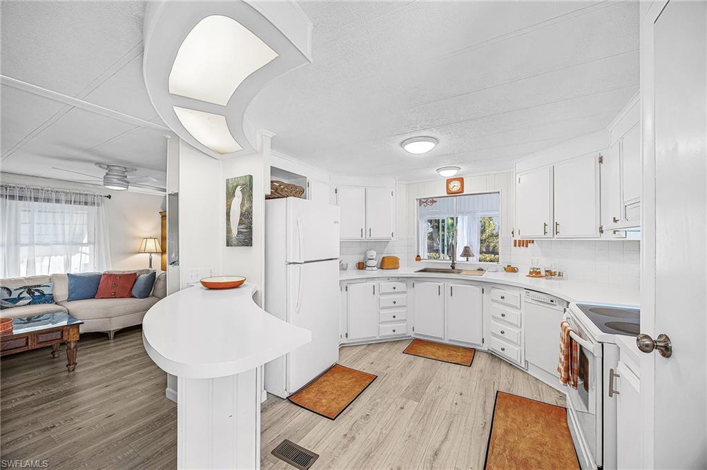 PINE ISLAND COVE - Residential