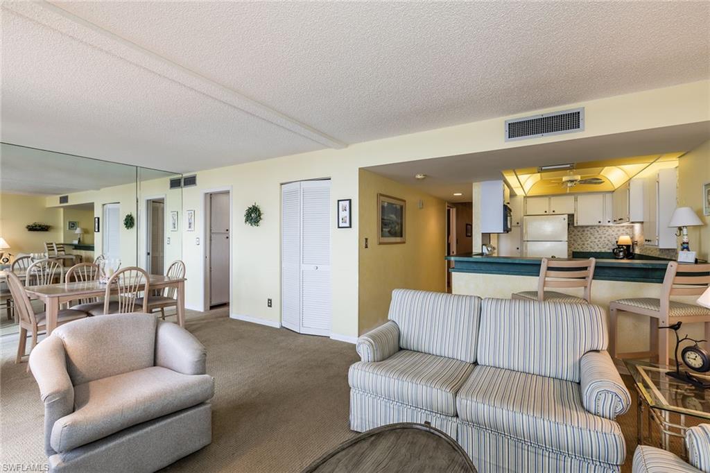 RIVERSIDE CLUB - Residential