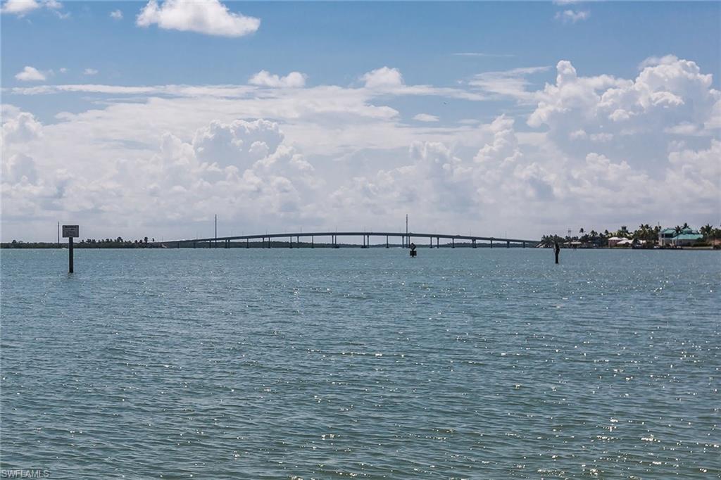 RIVERSIDE CLUB - Residential