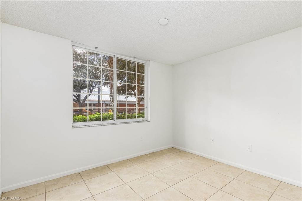 THE ENCLAVE AT NAPLES - Residential