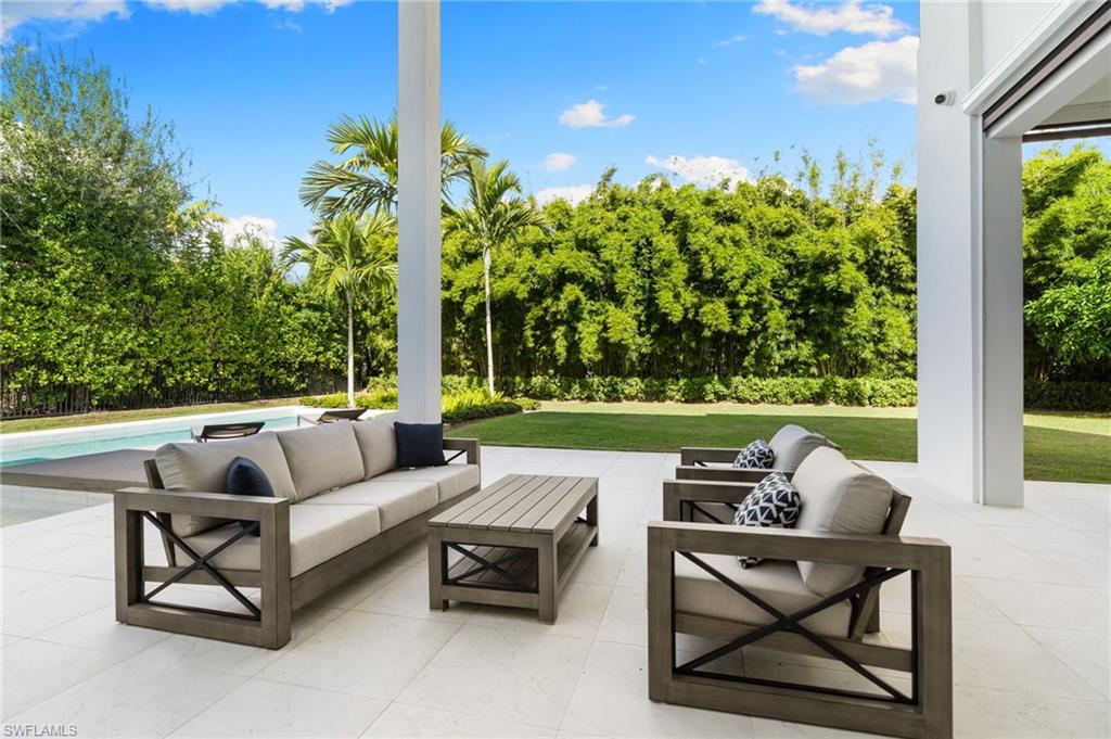 MOORINGS - Residential