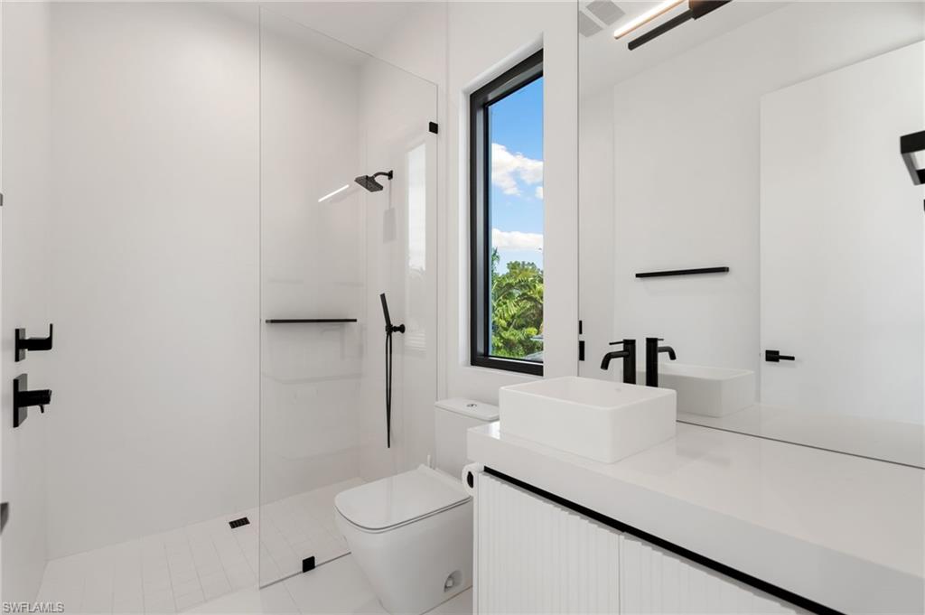 MOORINGS - Residential