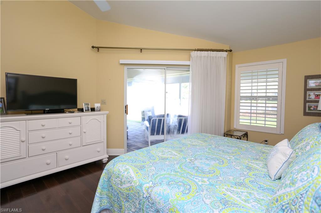 BRISTOL SQUARE - Residential Lease