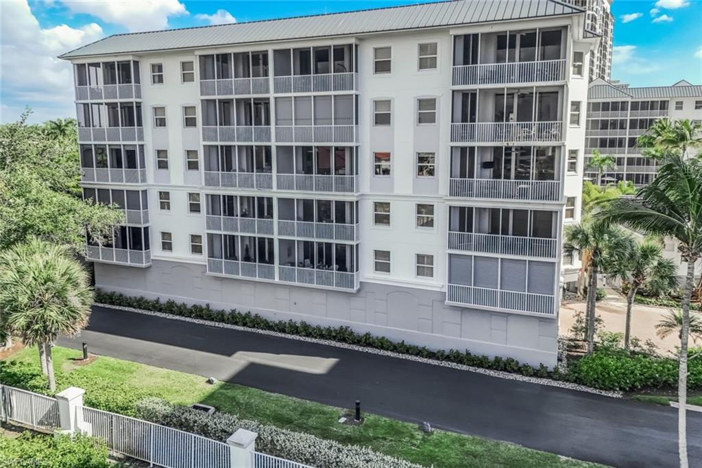 REGATTA - Residential