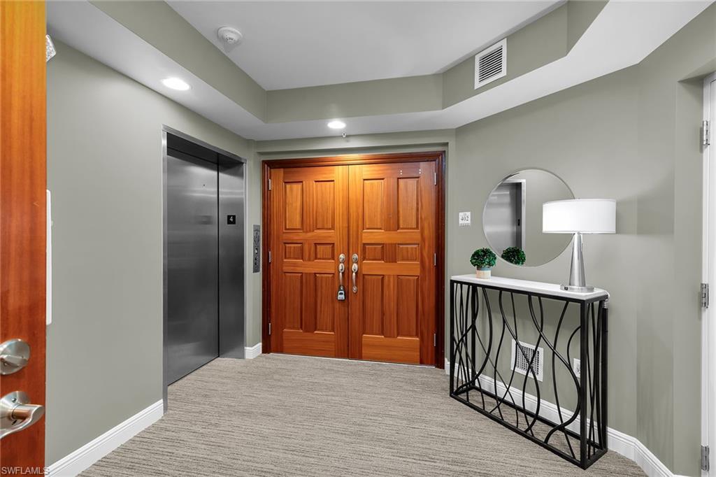 ESPLANADE - Residential