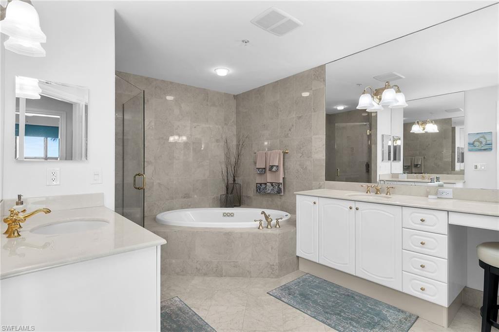 ESPLANADE - Residential