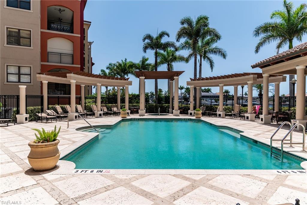 ESPLANADE - Residential