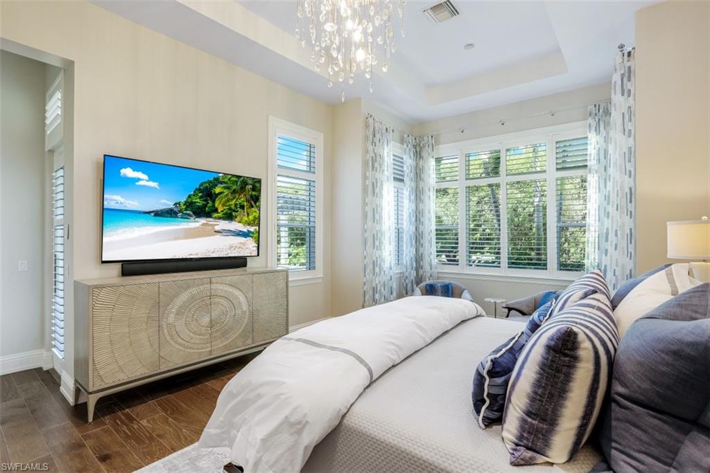 PARK SHORE - Residential